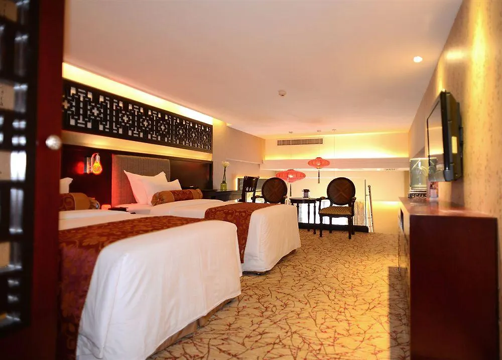 Hotel Metropole Macau 3*,  China